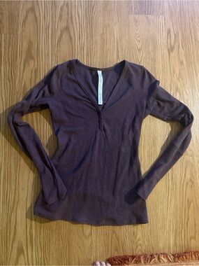 lululemon athletica Plum waffle Long Sleeve Henley